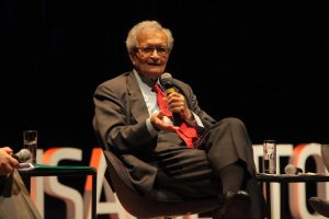 Amartya_Sen_no_Fronteiras_do_Pensamento_Porto_Alegre_2012_6971623486-1024x683