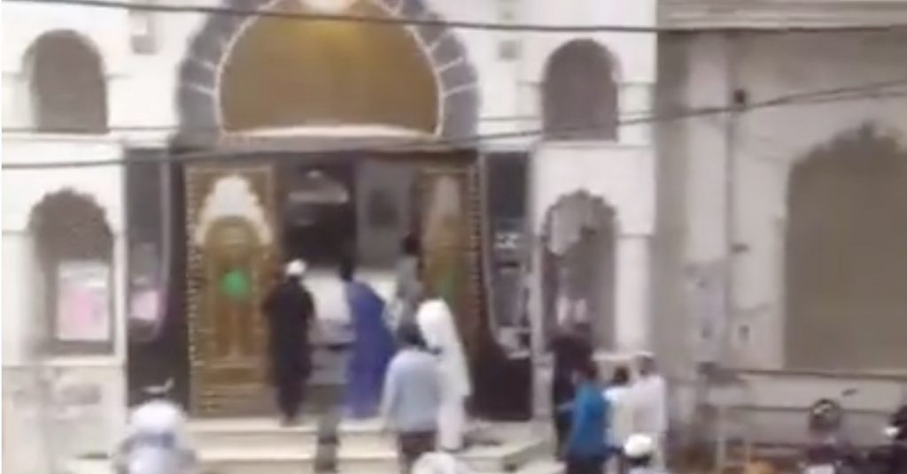 जयपुर में मस्जिद पर पथराव का पुराना वीडियो हरियाणा में मंदिर पर हमला बताकर वायरल