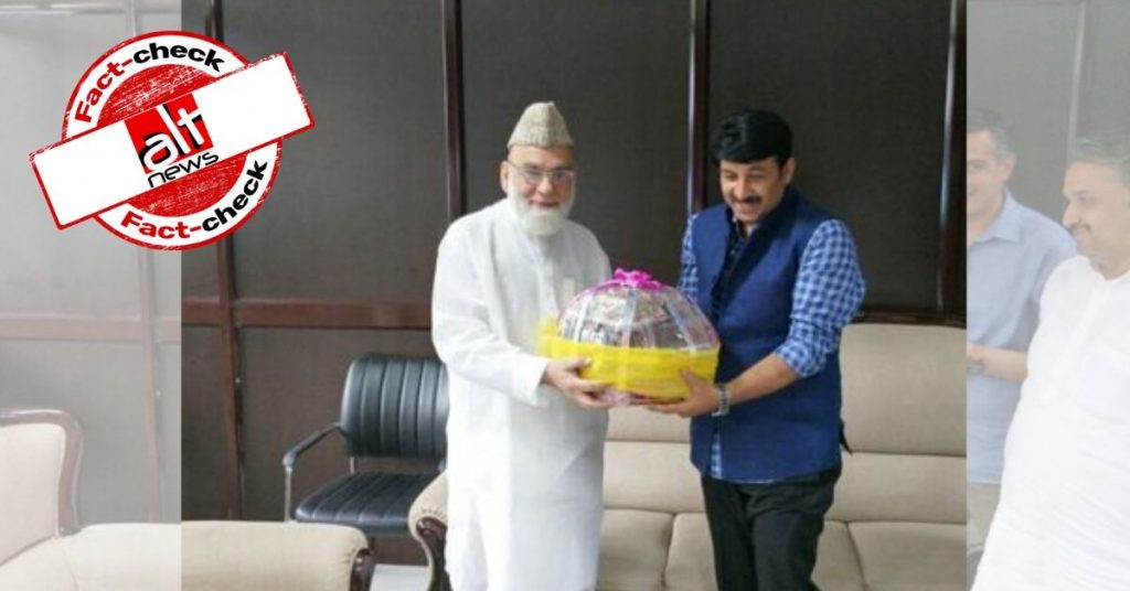 जामा मस्जिद के इमाम बुखारी के साथ मनोज तिवारी की पुरानी तस्वीर, दिल्ली चुनाव से पहले शेयर