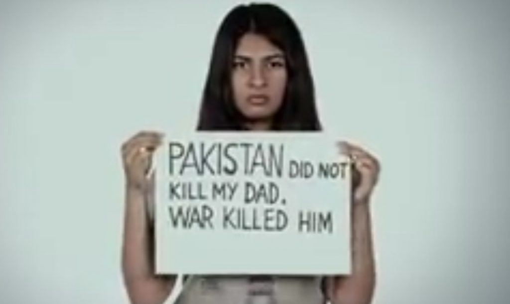 Gurmehar Kaur’s message of peace had 347 words. Sehwag, Randeep Hooda and Right-Wingers read only 9 of those.