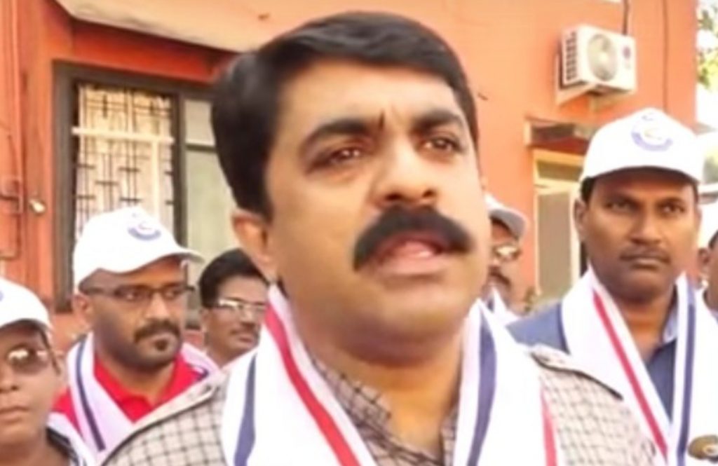 Goa MLA Vijai Sardesai who had called Manohar Parrikar a ‘Dalal’ and a ‘Dictator’ now wants him as the CM of Goa