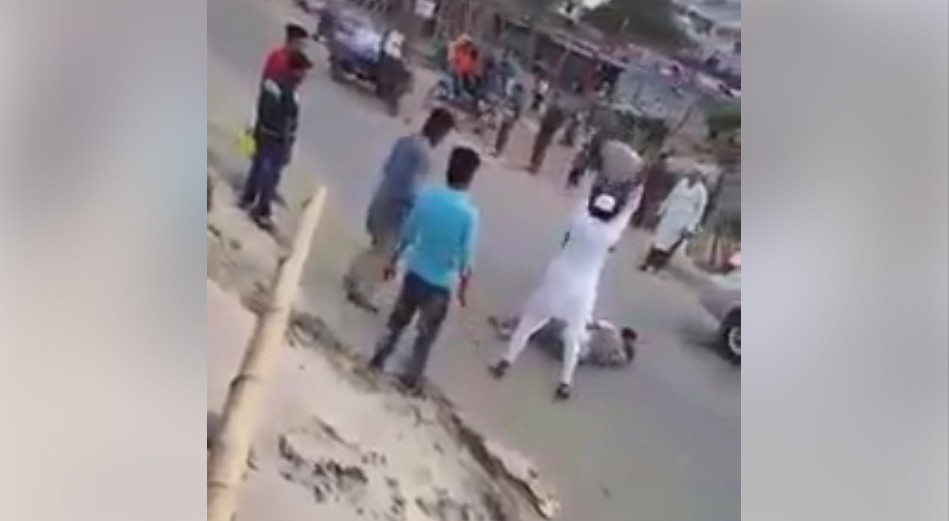 bangladeshi video viral as crpf jawan killed by kashmiri students