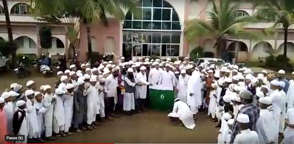 Old video shared as residents in PoK burning Pakistani flag after India’s move on Article 370