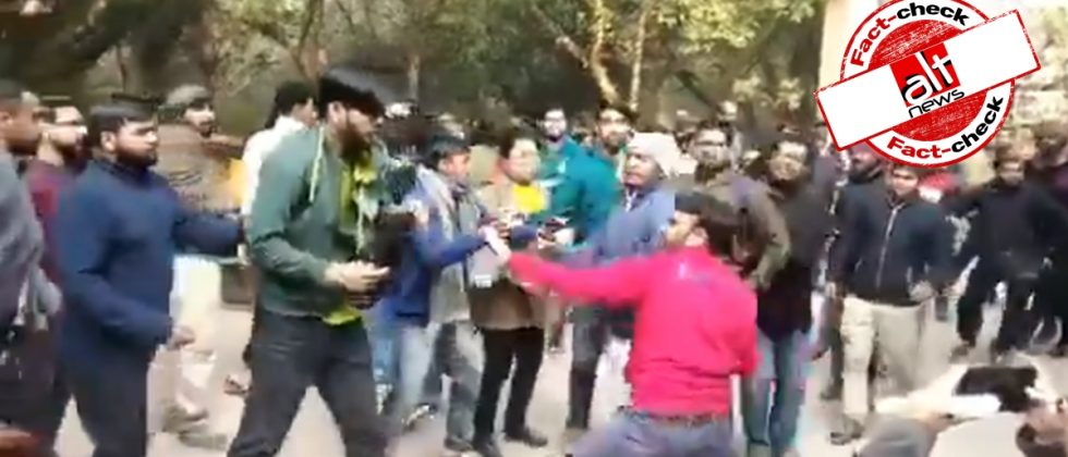 Video of ABVP member assaulting AISA student shared by journalists as Left parties attacking ABVP